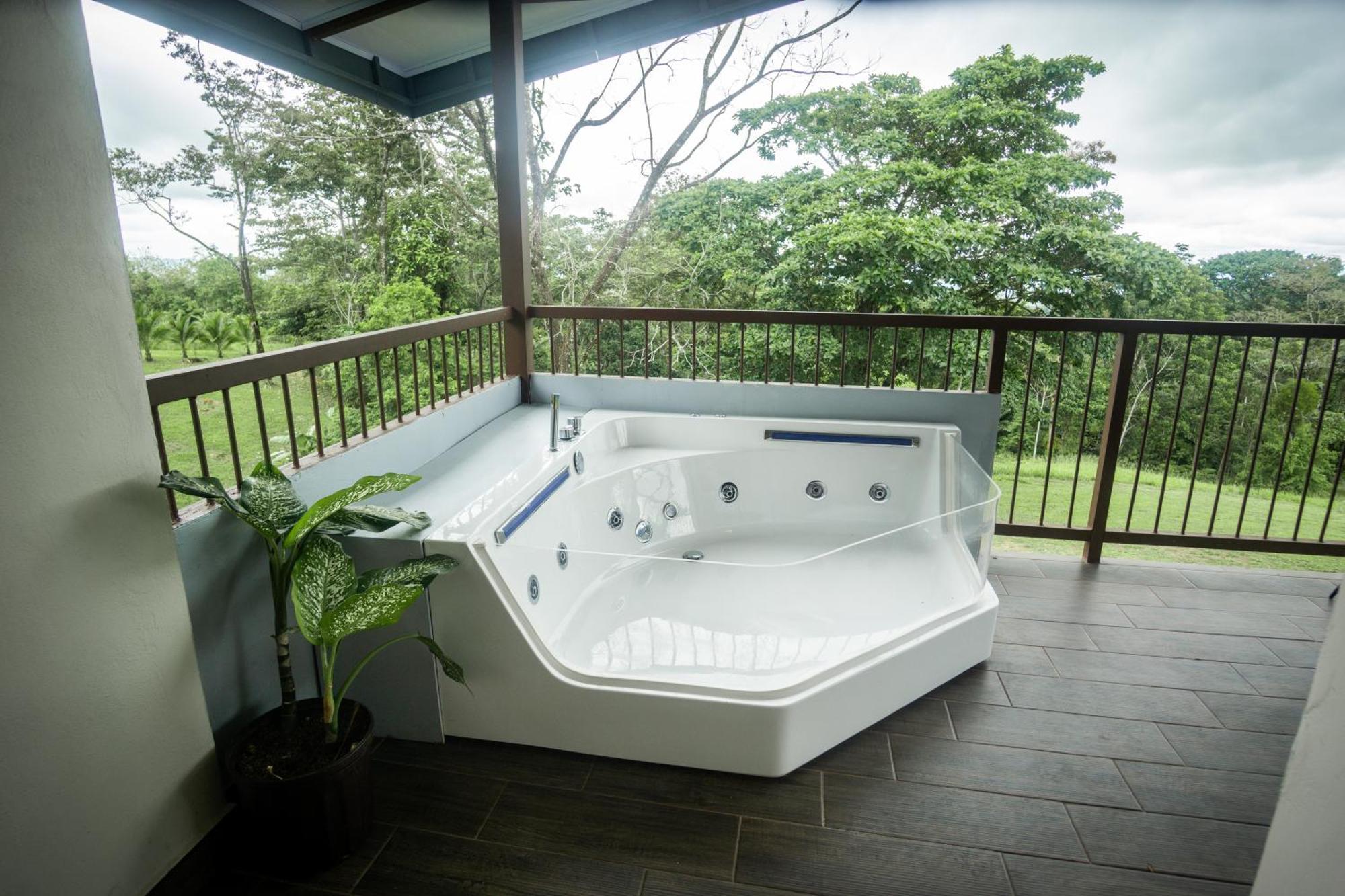 Chalet Divan Eco La Fortuna